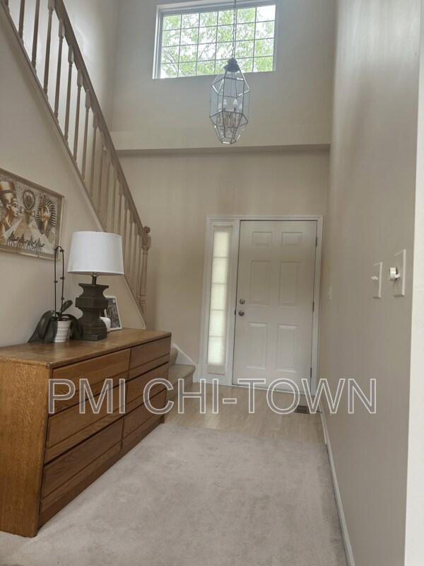 Foto del edificio - 232 Hawk Ct