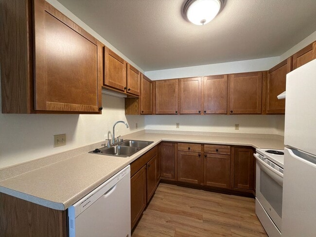 Interior Photo - Briarwood Cottages