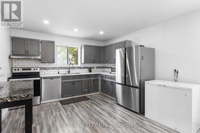 Photo du bâtiment - 80 St Patrick St