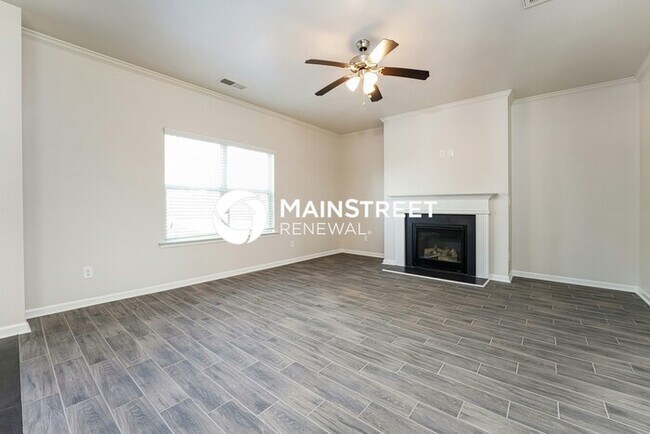Foto del edificio - 4 Bedroom Pet-Friendly Home in Union City,...