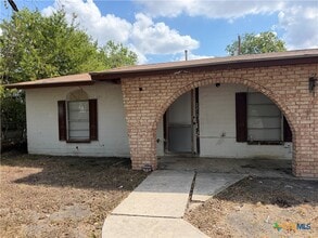 Building Photo - 2217 N Guadalupe St