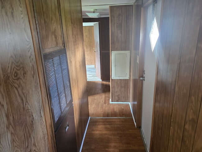 Foto del edificio - 472 Ruben Wells Rd