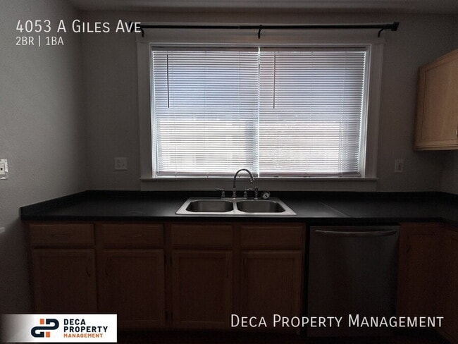 Building Photo - 4053A Giles Ave