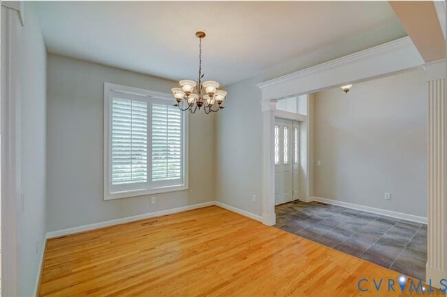 Building Photo - 4753 Royal Burgess Ct