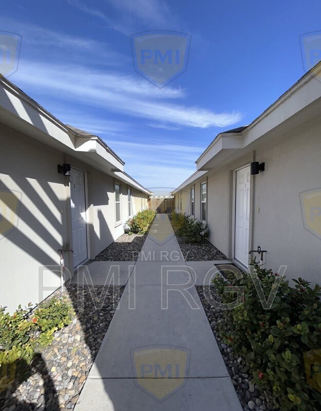 Foto del edificio - 2009 Stardust Ln