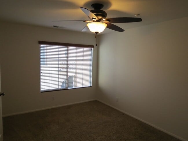 Foto del edificio - Rancho Coronado / Discovery Hills San Marcos Townhome- CSUSM Close