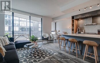 Building Photo - 41 Dovercourt Rd