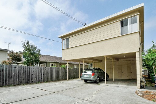 Primary Photo - 1223 Liberty St