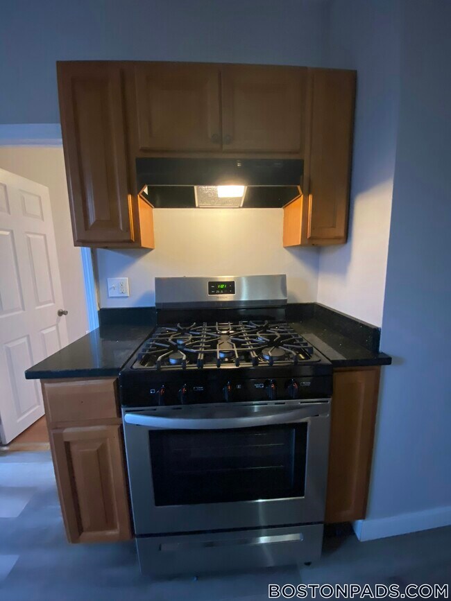 Photo - 96 Woodledge St Apartment