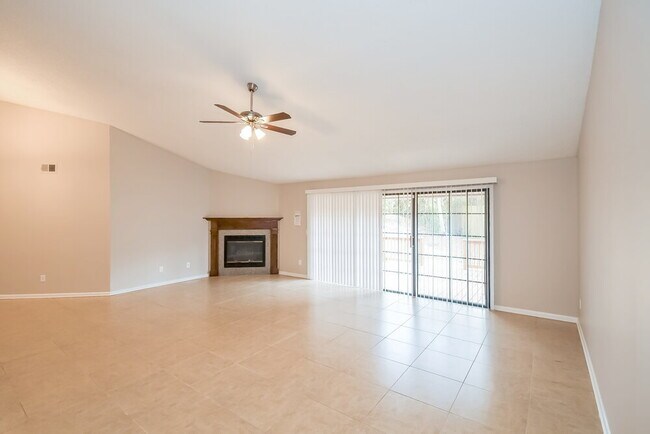 Foto del edificio - 11284 Southbury Pl