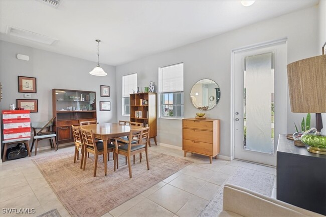 Foto del edificio - 4326 SW 9th Pl