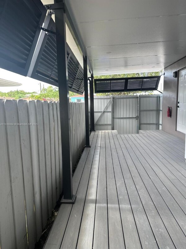 3095 W Flagler St Miami FL 33135 - 3095 W Flagler St Miami Fl Building Photo 