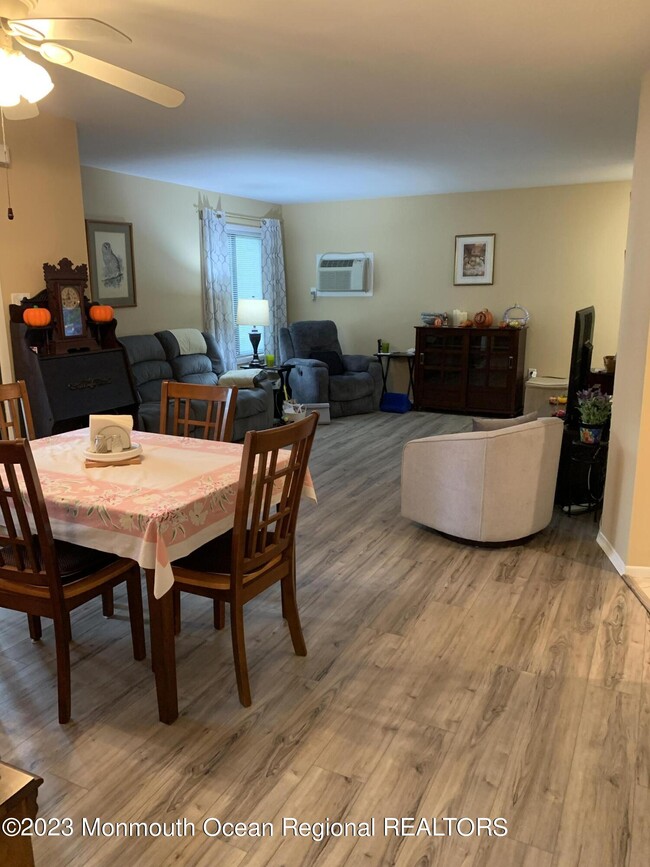 120 Amberly Dr, Manalapan Township, NJ 07726 House Rental in