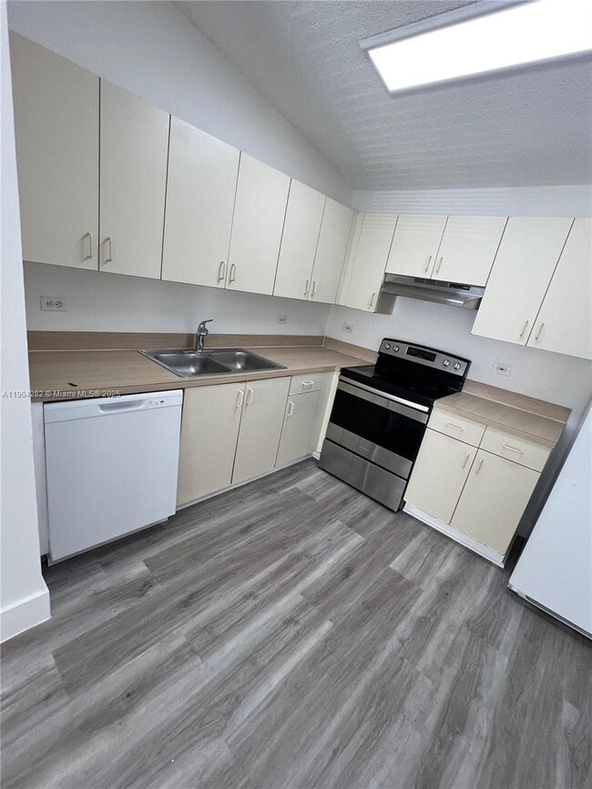 Foto del edificio - 3650 N 56th Ave