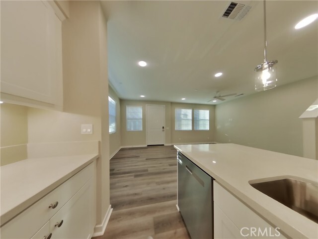 Building Photo - 24705 Saber Ct