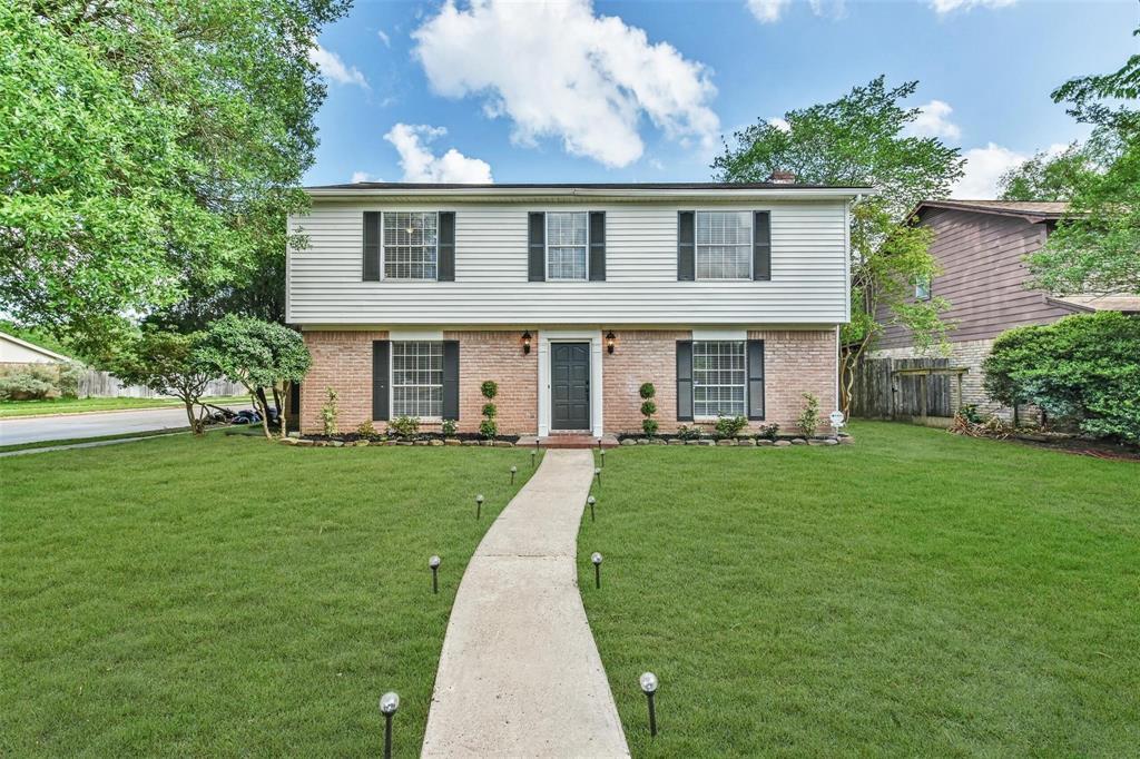Foto principal - 7003 Huntbrook Dr