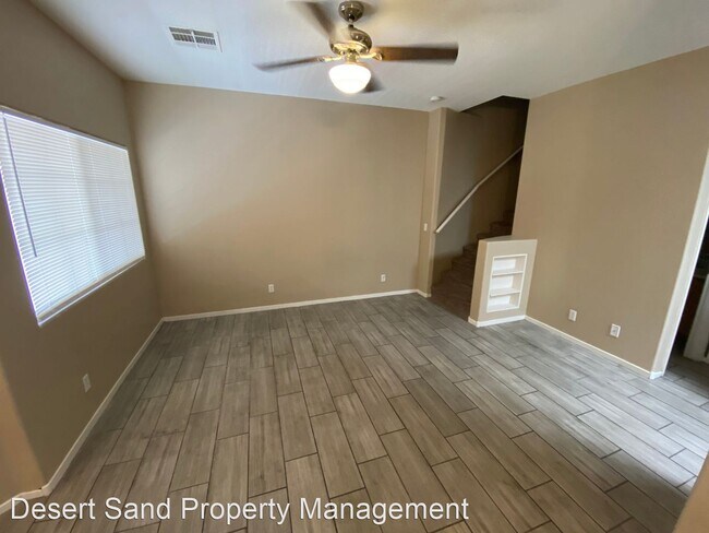 Building Photo - 3 br, 2.5 bath House - 1220 Nevada Sky St.