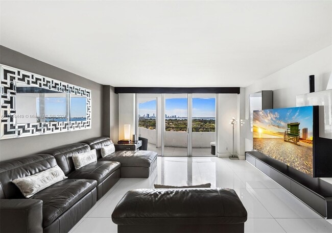 Building Photo - 5151 Collins Ave