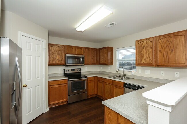 Building Photo - 9727 Hollystone Ln