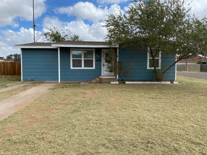Primary Photo - 205 Waverly Dr