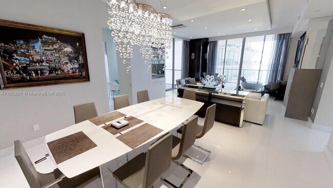 Foto del edificio - 9701 Collins Ave