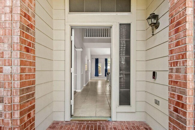 Foto del edificio - Stunning 5bdr Home on Cul-de-sac Lot