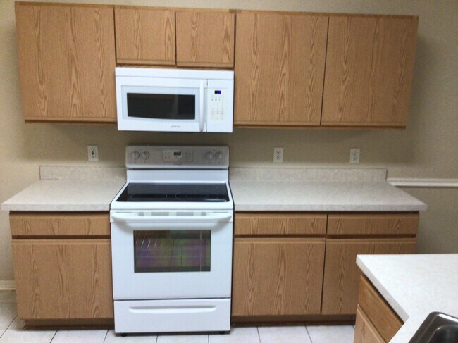 Foto del edificio - 3293 Carlotta Rd