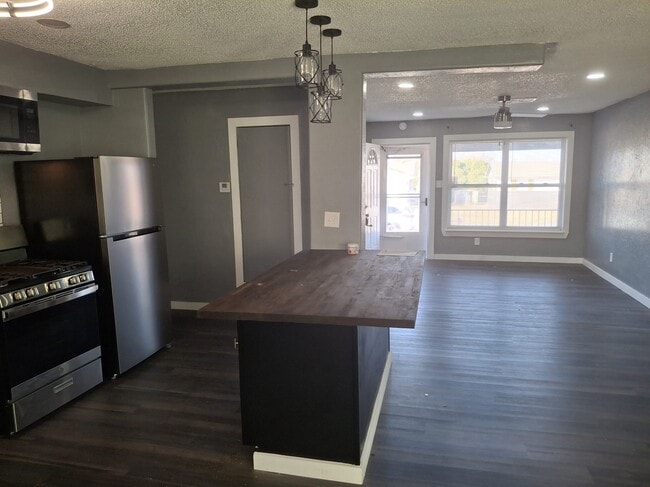 Foto del edificio - 2611 NW 46th Pl