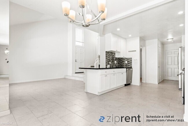 Building Photo - 3 br, 2.5 bath House - 1293 Laveille Court...