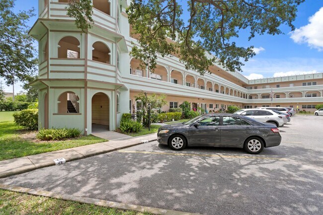 Building Photo - 2287 Philippine Dr