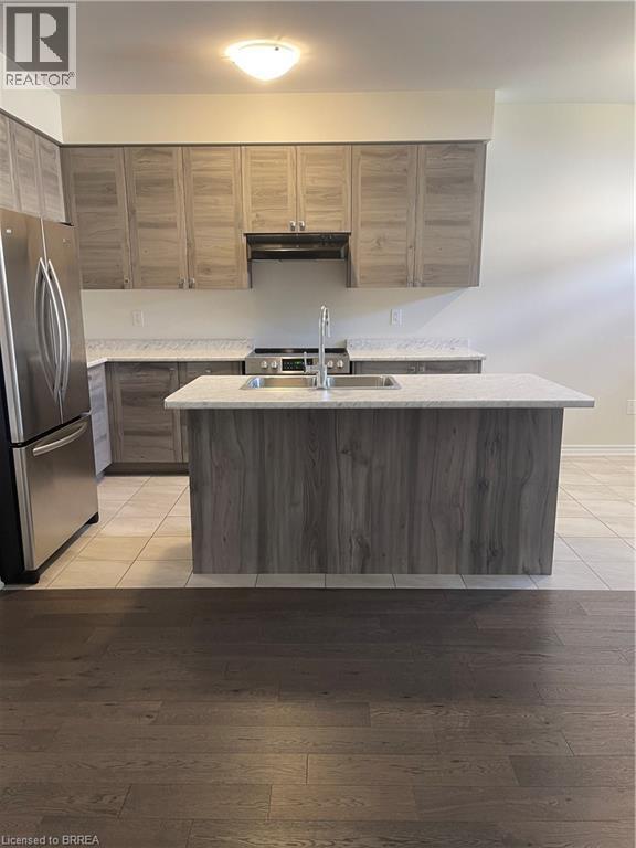 Photo du bâtiment - 18 McLaren Ave