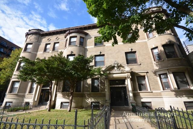 Building Photo - 668 W Sheridan Rd