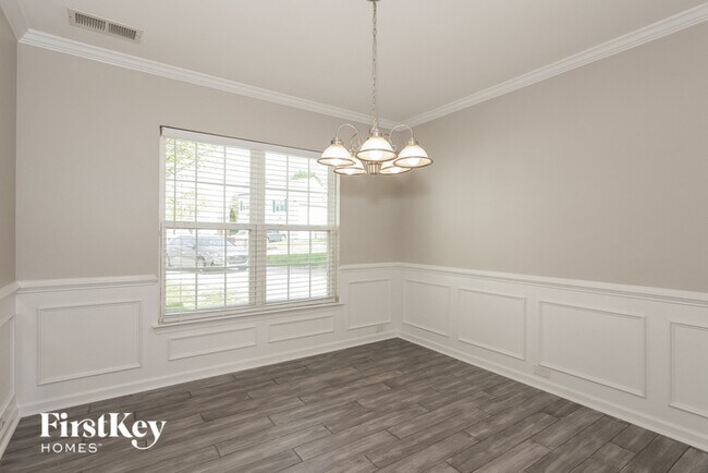 Foto del edificio - 2807 Cougar Hill Ct