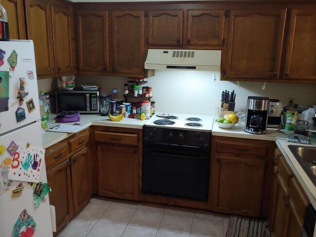 Foto del edificio - 14594 Honeysuckle Dr. Apt 135