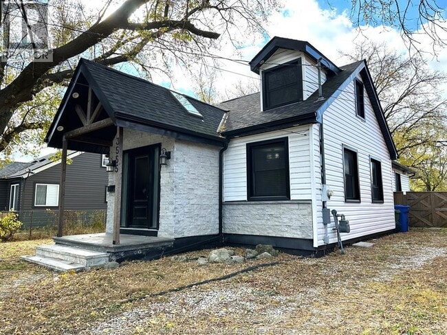 Photo du bâtiment - 3555 Howard Ave