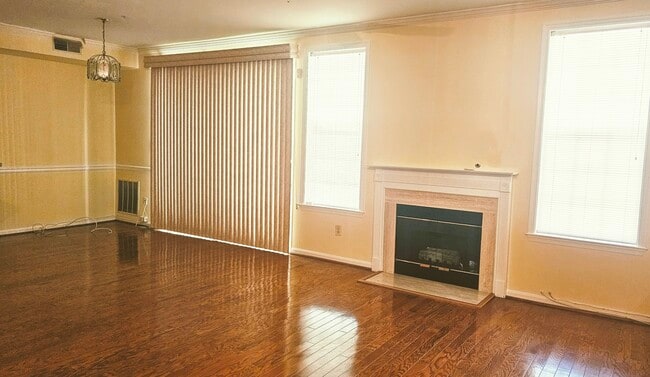 Building Photo - 6834 Brindle Heath Way