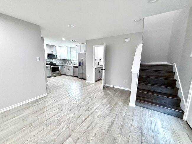 Building Photo - 1412 Ave M