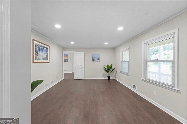 Foto del edificio - 5245 Stonewall Tell Rd