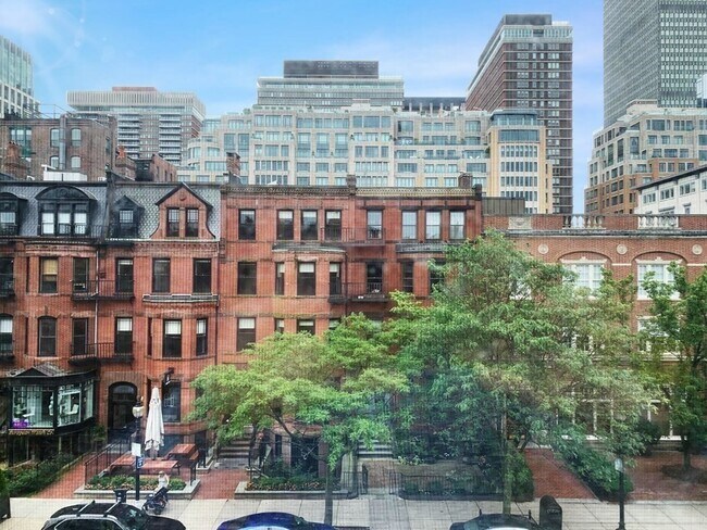 Foto del edificio - 225 Newbury St