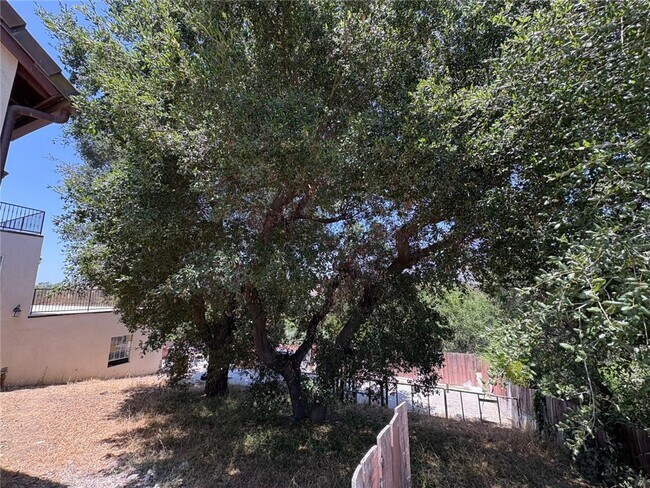 Foto del edificio - 2646 Broken Feather Ln