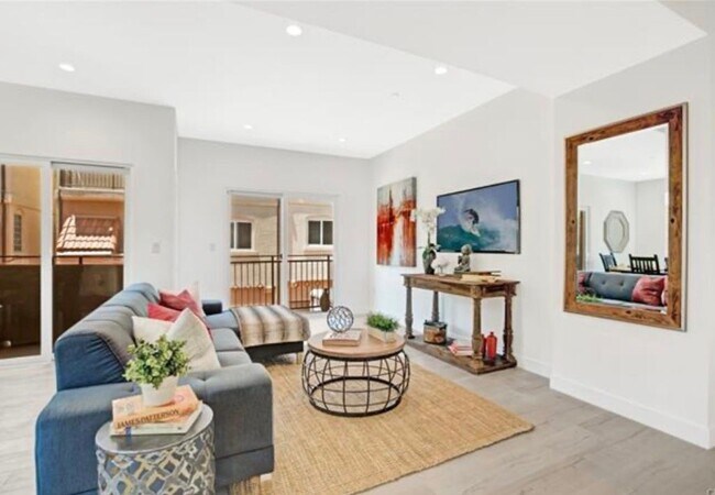 Foto del edificio - 9861 N Lassen Ct