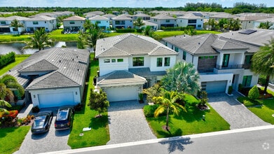 Building Photo - 17222 Blue Bayou Dr