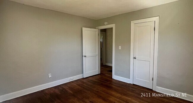 Foto del edificio - 2411 Mansfield St NE