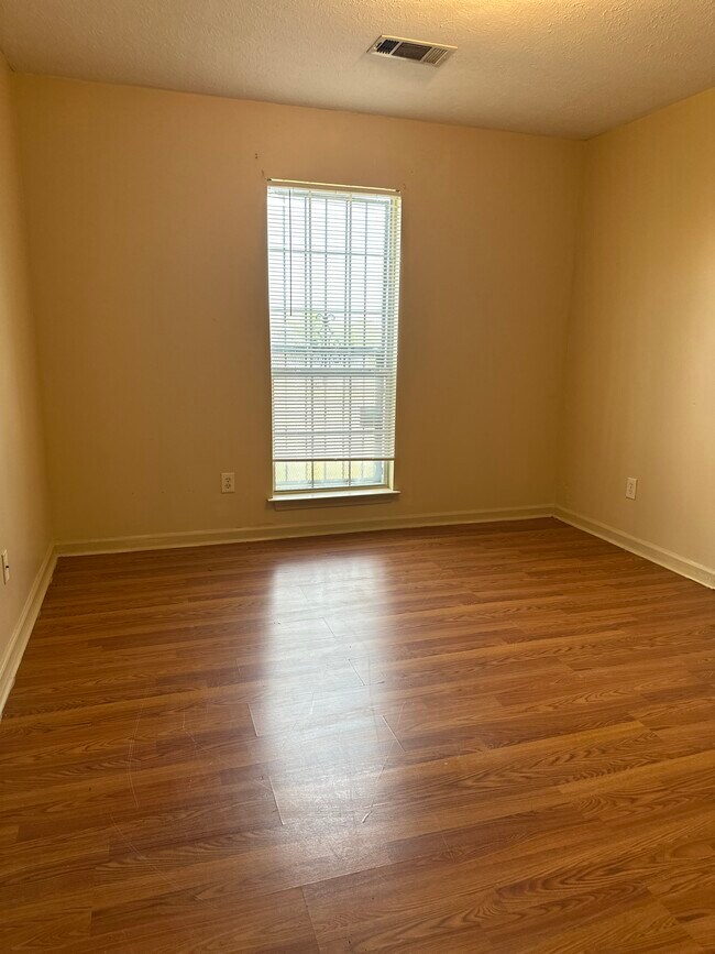Foto del edificio - 4066 Fitzpatrick Blvd