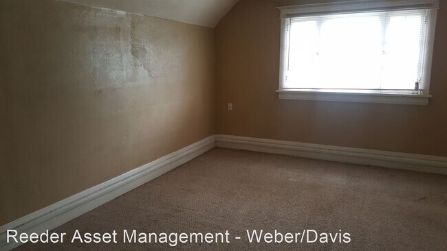 Building Photo - 2273 Jefferson Ave