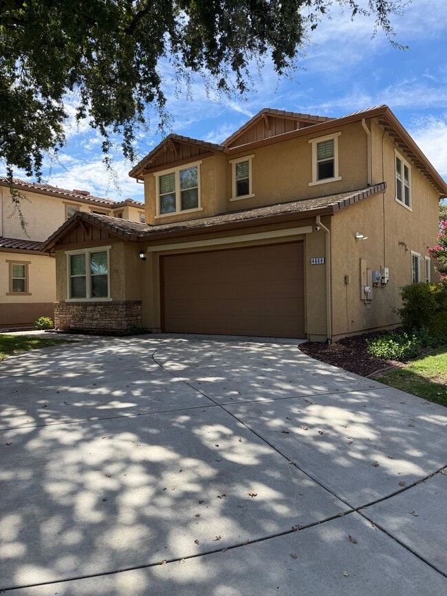 Building Photo - 4668 Lue Ln