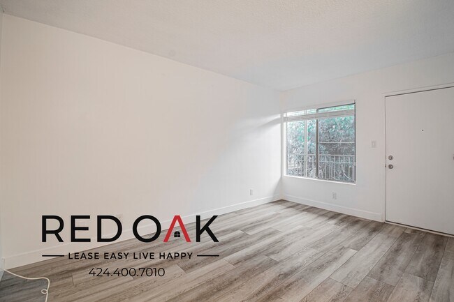 Foto del edificio - 12520 Lakewood Blvd