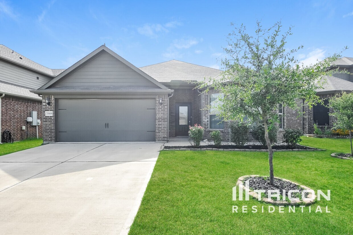 Foto principal - 13605 Fehrman Rd