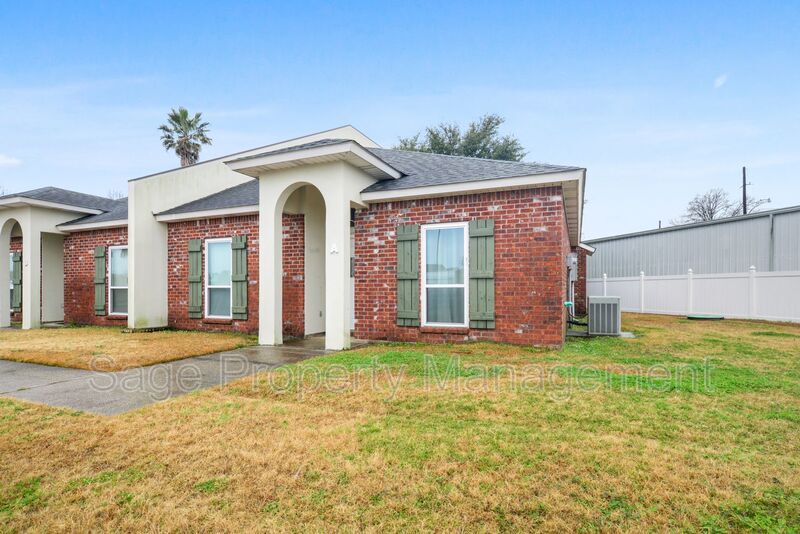 7436 1st St Unit A, Addis, LA 70710 Condo for Rent in Addis, LA