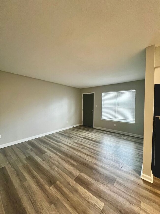 Photo - Newly Renovated 1bd/1ba Near University of Memphis! House